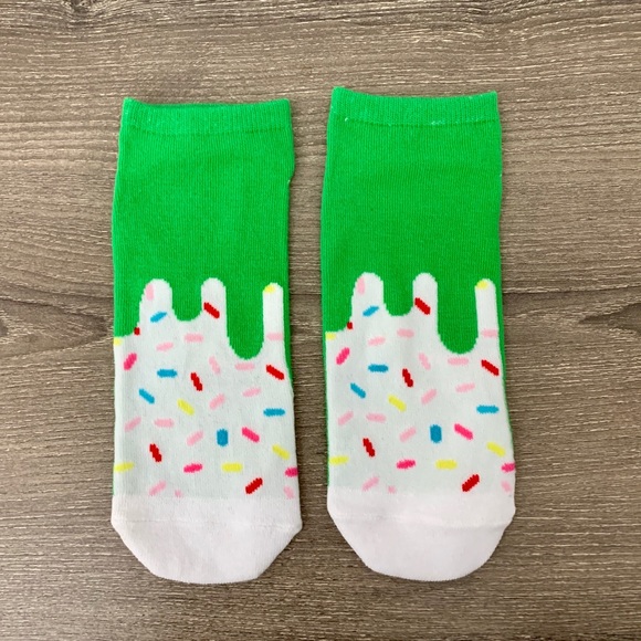 ❣️3/$15❣️"RAINBOW SPRINKLE" Ankle Socks - Picture 2 of 2